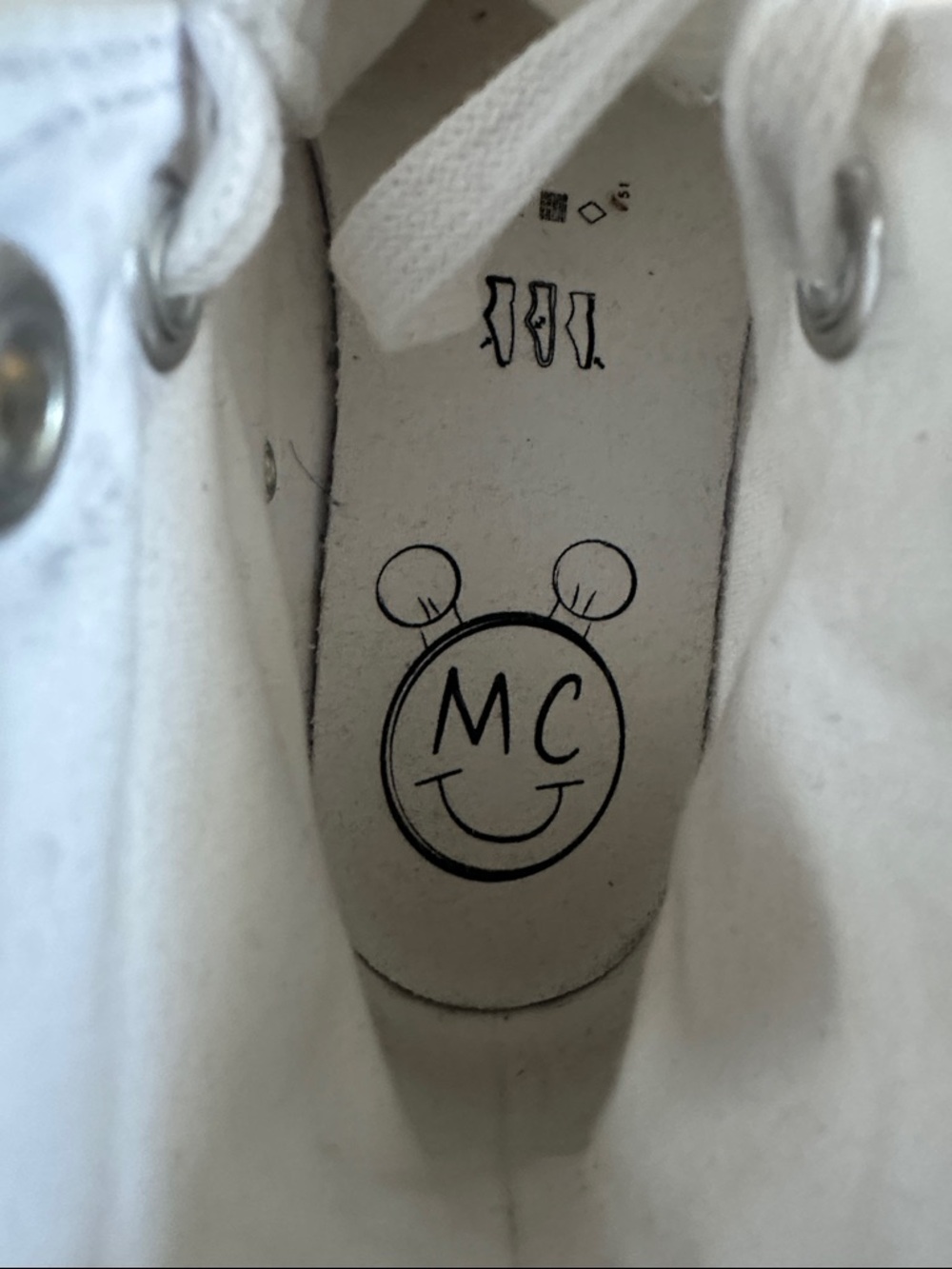Converse x Miley Cyrus Platform Chuck Taylors Rainbow Platform - Picture 7 of 7